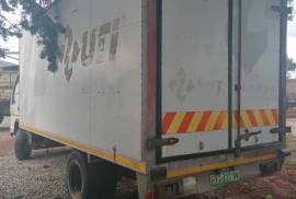 Truck Parts, Isuzu, 400, Stripping for Parts, Used