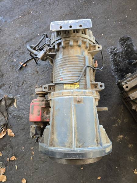 Truck Parts, Isuzu, 6SD1 spec with PTO, Gearbox, Used, 2009