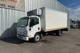 Isuzu, NPR400, 4 Ton, Refrigerated Truck, Used, 2017