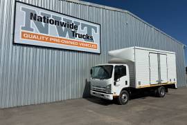 Isuzu, NPR400, 4 Ton, Volume Van Truck, Used, 2016