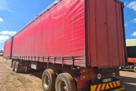 Other, Tautliner Trailer, Used, 2017