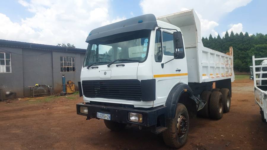 Mercedes Benz, V series, Double Diff, Tipper Truck, Used
