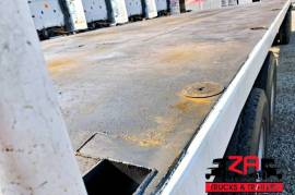 Henred, FRUEHAUF SUPERLINK FLAT DECK TRAILER [#52756], Flat Deck Trailer, Used, 2004