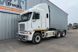 Freightliner, ISX500 Cummins, 6x4 Drive, Truck Tractor, Used, 2009