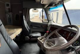 Freightliner, ISX500 Cummins, 6x4 Drive, Truck Tractor, Used, 2009