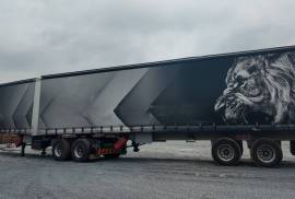 Henred, Tautliner Trailer, Used, 2023