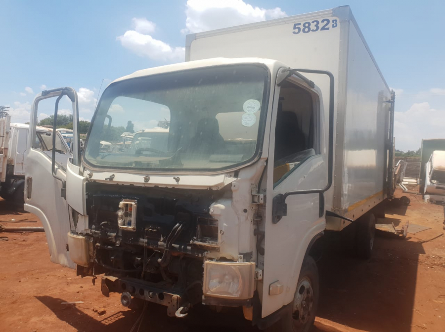 Isuzu NQR500 Stripping for spares by Trucks 4 U