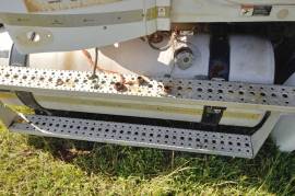 Truck Parts, Freightliner, Columbia Truck Tractor , Stripping for Parts, Used