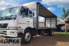 UD, 90 , 4x2 Drive, Curtain Side Truck, Used, 2016