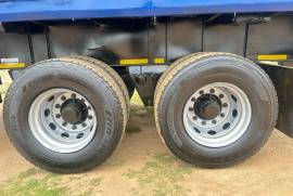 Henred, Dropside Trailer, Used, 2003