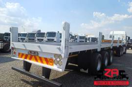 RTB, TRI AXLE FLAT DECK [#52690], Flat Deck Trailer, Used, 2016
