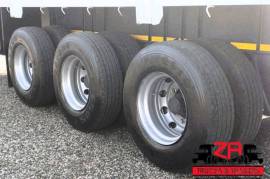 RTB, TRI AXLE FLAT DECK [#52690], Flat Deck Trailer, Used, 2016
