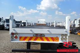 RTB, TRI AXLE FLAT DECK [#52690], Flat Deck Trailer, Used, 2016