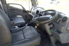 FAW, 8.140FL BOX BODY, 2x2, Closed Body Truck, Used, 2019