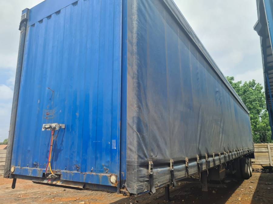 CTS, Tautliner Trailer, Used, 1995
