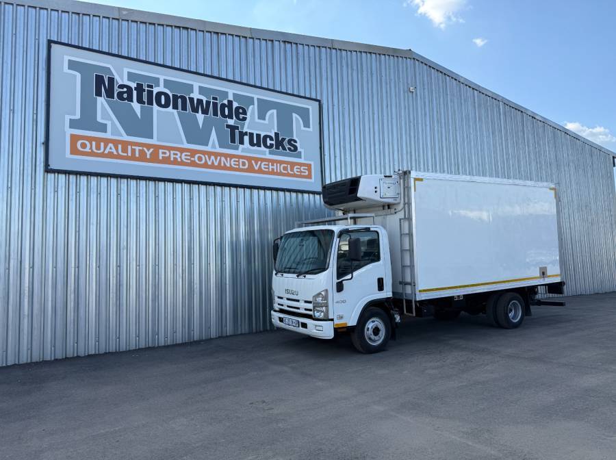 Isuzu, NPR400, 4 Ton, Refrigerated Truck, Used, 2017