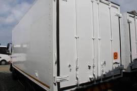 Isuzu, KUZER RKE 150 5 TON CLOSED, 5 Ton, Freight Carrier Truck, Used, 2020