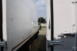 Isuzu, KUZER RKE 150 5 TON CLOSED, 5 Ton, Freight Carrier Truck, Used, 2020