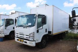 Isuzu, NPR 400 AUTO 4 TON CLOSED, 4 Ton, Freight Carrier Truck, Used