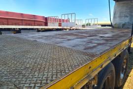 Henred, 2 Axle Tautliner, Tautliner Trailer, Used, 2007