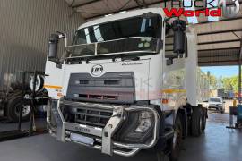 UD, Quester CWE 330, 6x4 Drive, Truck Tractor, Used, 2022