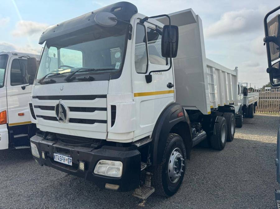 Powerstar, 26-28 10 Cube , 6x4 Drive, Tipper Truck, Used, 2008