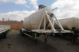 Henred, Fruehauf Tank, Other, Used, 1998