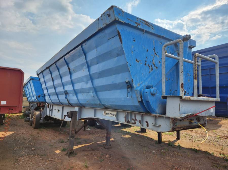 Kearneys, 2 Axle Inter-Link Side, Side Tipper Link Trailer, Used, 2012
