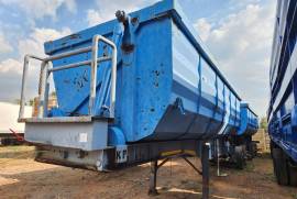 Kearneys, 2 Axle Inter-Link Side, Side Tipper Link Trailer, Used, 2013