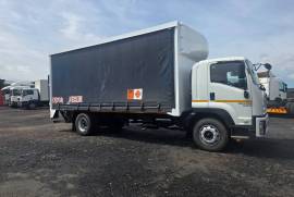 Isuzu, FTR 850, 4x2 Drive, Curtain Side Truck, Used, 2016