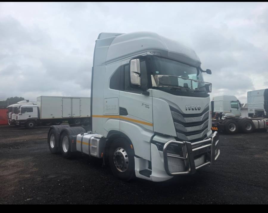 Iveco, S Way, 6x4 Drive, Truck Tractor, Used, 2022