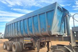 Kearneys, Kearney's  3Axle Slopper Tipper, Sloper Trailer, Used, 2006