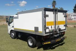 Toyota, DYNA FREEZER UNIT, 2x2, Refrigerated Truck, Used, 2018