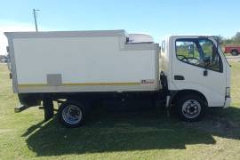 Toyota, DYNA FREEZER UNIT, 2x2, Refrigerated Truck, Used, 2018