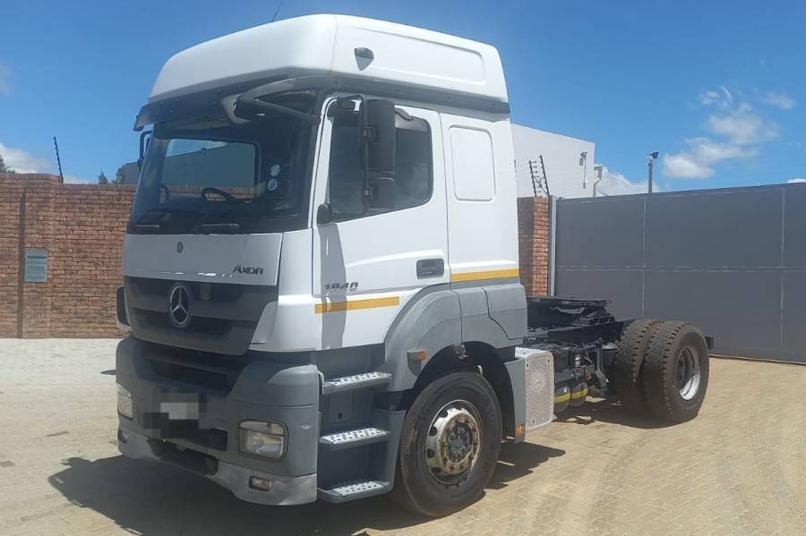 Mercedes Benz, AXOR 1840 SINGLE AXLE HORSE, Single Axle, Truck Tractor, Used, 2015