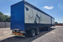 Henred, 2021 Henred Tautliner, Tautliner Trailer, Used, 2021