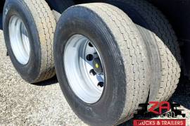 Henred, FRUEHAUF SUPERLINK FLAT DECK TRAILER [#52822], Flat Deck Trailer, Used, 2007