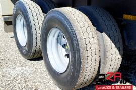 Henred, FRUEHAUF SUPERLINK FLAT DECK TRAILER [#52822], Flat Deck Trailer, Used, 2007