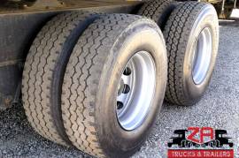 Henred, FRUEHAUF SUPERLINK FLAT DECK TRAILER [#52822], Flat Deck Trailer, Used, 2007