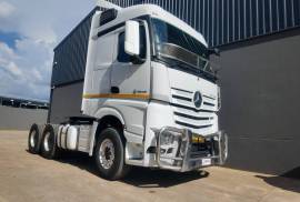Mercedes Benz, 2645 Actross, 6x4 Drive, Truck Tractor, Used, 2022