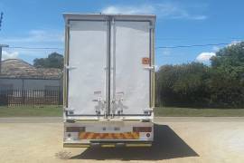 Mercedes Benz, Axor 2528 Tag Axle Closed Body, Rigid, Closed Body Truck, Used, 2014