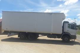 Mercedes Benz, Axor 2528 Tag Axle Closed Body, Rigid, Closed Body Truck, Used, 2015