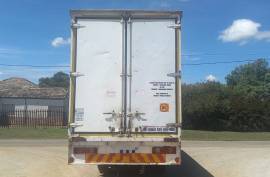 Mercedes Benz, Axor 2528 Tag Axle Closed Body, Rigid, Closed Body Truck, Used, 2015
