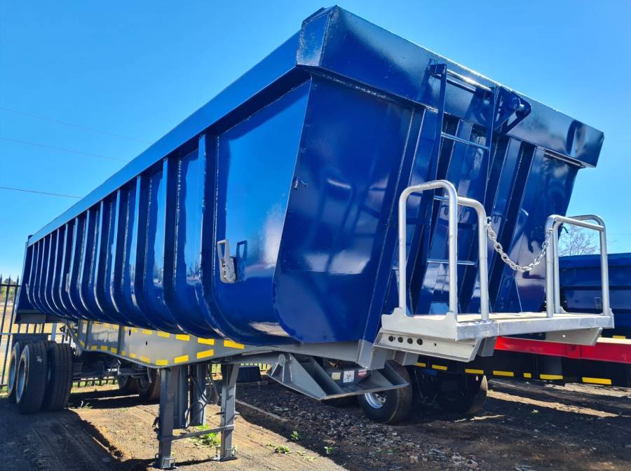 Henred, 2 Axle Back Tipper Copelyn, Sloper Trailer, Used, 2017