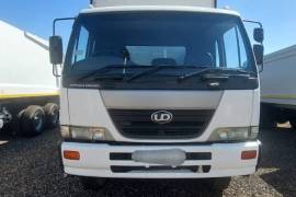 Nissan, UD 90, 4x2 Drive, Tautliner Truck, Used, 2007