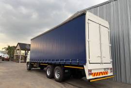 Hino, 500 1626, 6x2 Drive, Tautliner Truck, Used, 2014