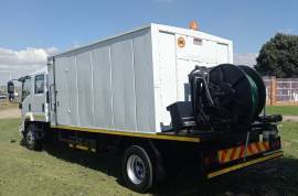 Isuzu, FTS 750 CREWCAB HIGH PRESSURE WATER/VACCUM PUMP 4500LT TANK, 2x2, Water Tanker Truck, Used, 2012