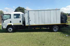 Isuzu, FTS 750 CREWCAB HIGH PRESSURE WATER/VACCUM PUMP 4500LT TANK, 2x2, Water Tanker Truck, Used, 2012