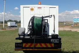 Isuzu, FTS 750 CREWCAB HIGH PRESSURE WATER/VACCUM PUMP 4500LT TANK, 2x2, Water Tanker Truck, Used, 2012