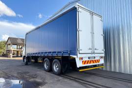 Nissan, UD90, 6x2 Drive, Tautliner Truck, Used, 2014